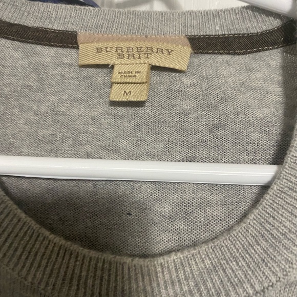 Men’s long sleeve size medium - Picture 2 of 3